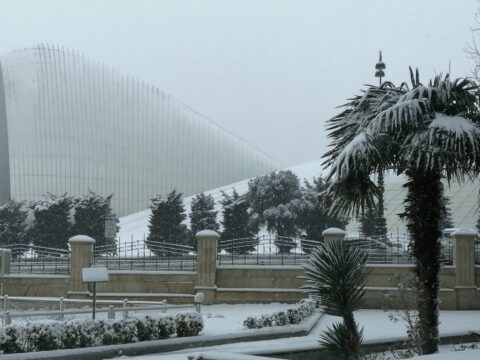 Bakıda və Abşeron yarımadasında qarın hündürlüyü 2 sm olub