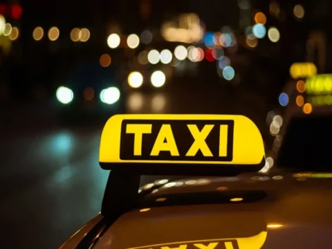 Taksi sifarişi operatorlarının Dövlət Vergi Xidmətinə ötürülməli olan məlumatlarının siyahısı hazırlanacaq