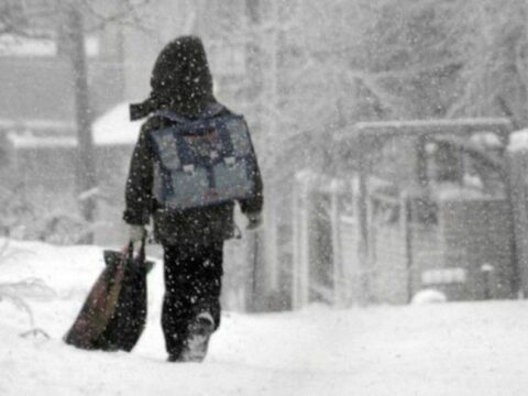 Qarlı hava ilə əlaqədar Bakı məktəblərində davamiyyət aşağı düşüb