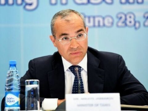 Mikayıl Cabbarov Davos İqtisadi Forumu çərçivəsində görüşlər keçirir