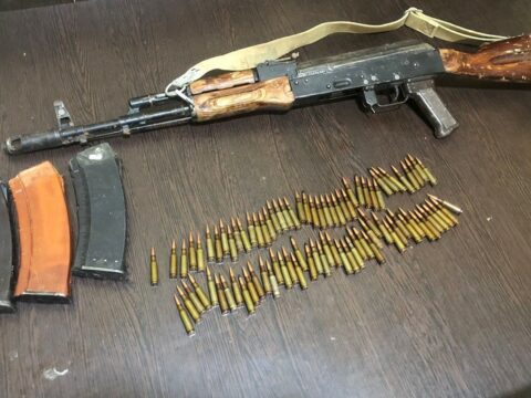 Göyçay sakini “Kalaşnikov” avtomatını və 85 patronu polisə könüllü təhvil verib