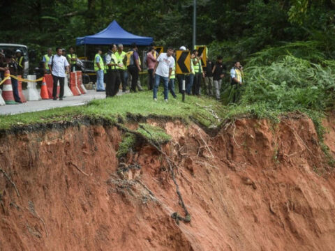 Filippində torpaq sürüşməsi yeddi nəfərin həyatına son qoyub