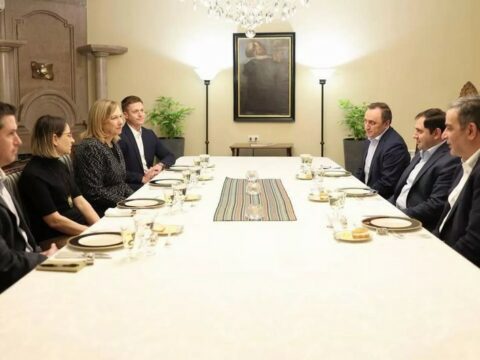 Suren Papikyan ABŞ səfiri ilə regional təhlükəsizliyi müzakirə edib