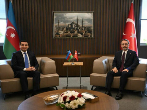 Hikmət Hacıyev Türkiyədə Fəxrəddin Altunla görüşüb