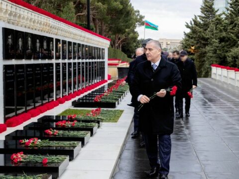 DTX-nin əməkdaşları Şəhidlər xiyabanını ziyarət ediblər