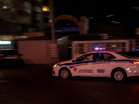 Ermənistanda Ekologiya Nazirliyinin avtomobili qəsdən dərəyə atılıb