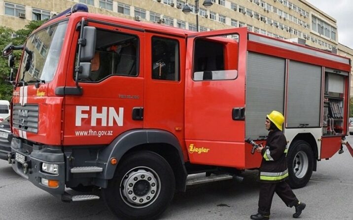 Bakıda beşmərtəbəli yaşayış binasında köməksiz vəziyyətdə qalan ahıl kişi xilas edilib