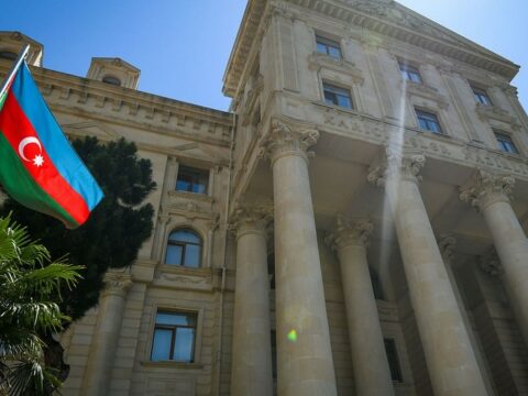 Hər kəs mina xəritələri ilə bağlı dəqiq məlumat almaq üçün Ermənistana təzyiq etməlidir