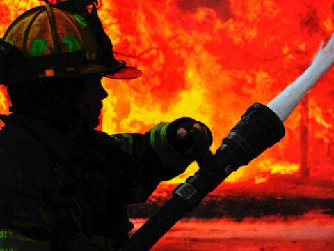 Tehranda xəstəxanada yanğın başlayıb – VİDEO