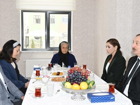 Gözəl gələcəyi ancaq İlham Əliyevlə görürəm