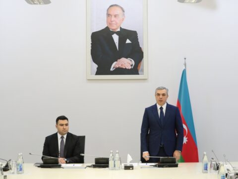 Samir Nuriyev Bulvar İdarəsinin yeni sədrini kollektivə təqdim etdi