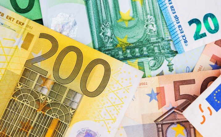 ABŞ Aİ-yə Kiyevə 50 milyard avroluq yardım ayırmağı tövsiyə edib ABŞ Aİ-yə Kiyevə 50 milyard avroluq yardım ayırmağı tövsiyə edib