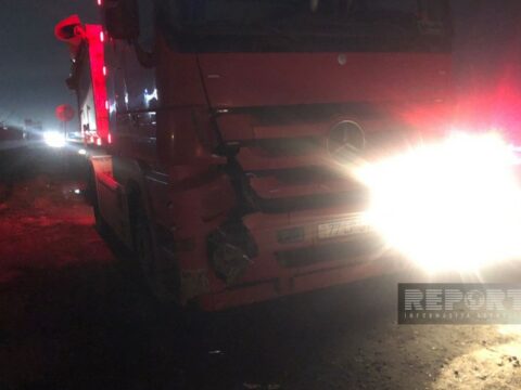 Bakı-Quba yolunda yük avtomobili piyadanı vuraraq öldürüb