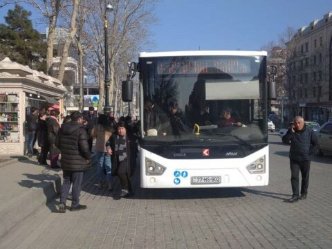 Gəncədə xəttə yeni avtobuslar buraxılıb