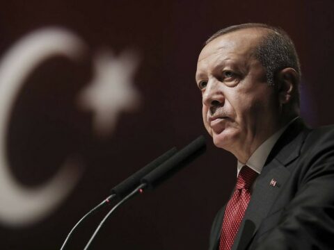 “Ehtiyacı olan zaman həmyerlilərini tərk edən bələdiyyə başçılarının cəzasını öncə biz kəsərik”