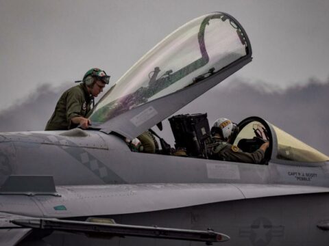 “Amerikalılara zərər vurmaq istəyən hər kəs cavabını alacaq”