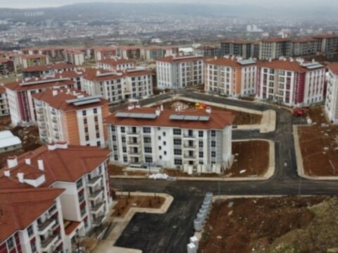 Ərdoğan zəlzələ bölgəsində tikiləcək evlərin sayını açıqlayıb