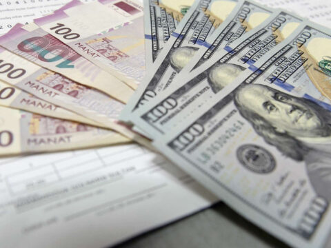 Dollara tələbat artıb: Manatın məzənnəsi dəyişəcəkmi?