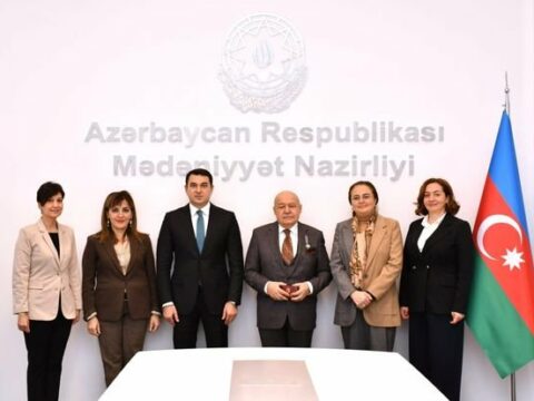 Elbay Qasımzadəyə 2-ci dərəcəli “Əmək” ordeni təqdim olundu