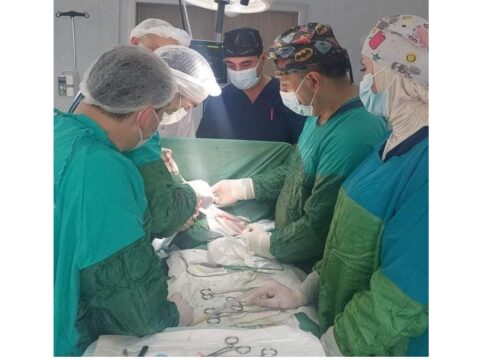 Sumqayıtda birgünlük körpə üzərində qida borusunun atreziyası əməliyyatı icra olunub