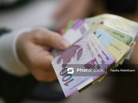 Rüşvətdə təqsirləndirilən vəzifəli şəxslərin cinayət işi yenidən araşdırılacaq