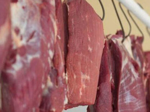 Ət bahalaşdı, qəssablar narazı qaldı: “Deməyə utanıram”