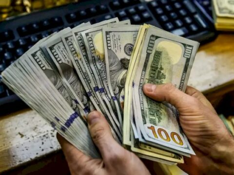 Dolları olanların DİQQƏTİNƏ
