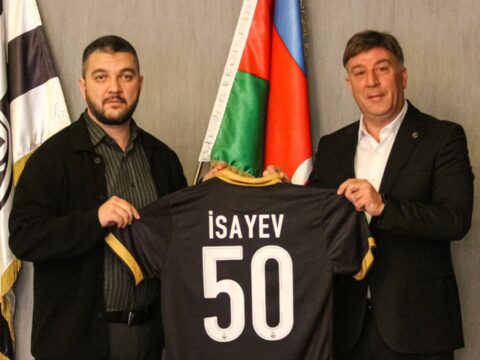 50 yaşı tamam olan məşqçi: “Ən gözəl hədiyyə “Neftçi”də geyindiyim forma oldu”