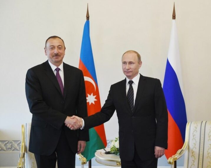 İlham Əliyev Vladimir Putini təbrik etdi