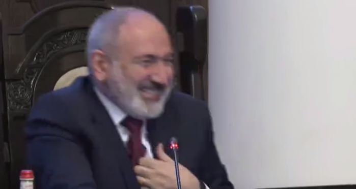 Hökumətin iclasında Paşinyanı güldürən MƏLUMAT Hökumətin iclasında Paşinyanı güldürən MƏLUMAT