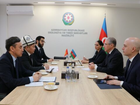 Muxtar Babayev Qırğızıstan səfiri ilə görüşdü