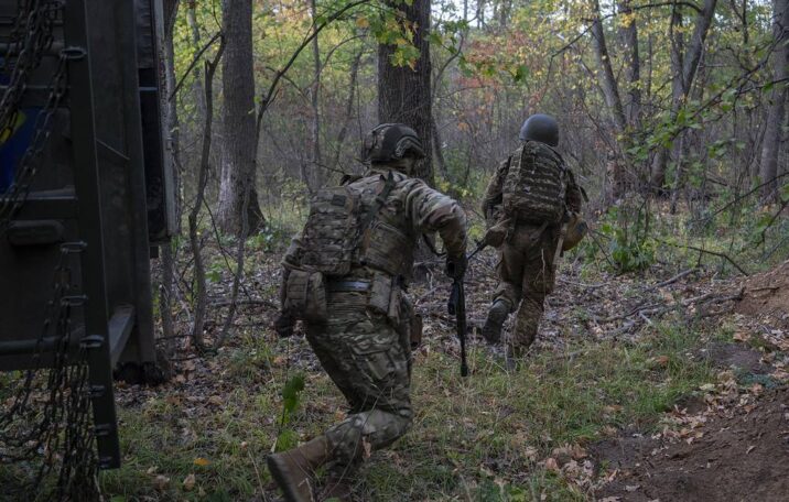 Ukraynalı əsgərlər bu şəhərdə könüllü təslim olublar
