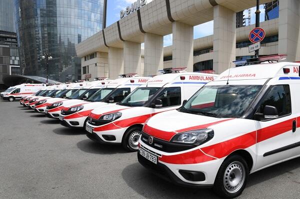 Naxçıvana yeni ambulanslar verildi