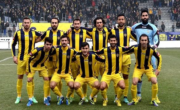 Superliqa klubunda 4 futbolçu koronavirusa yoluxdu