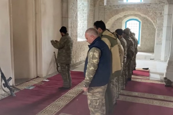 28 ildən sonra Şuşada cümə namazı qılındı – Video