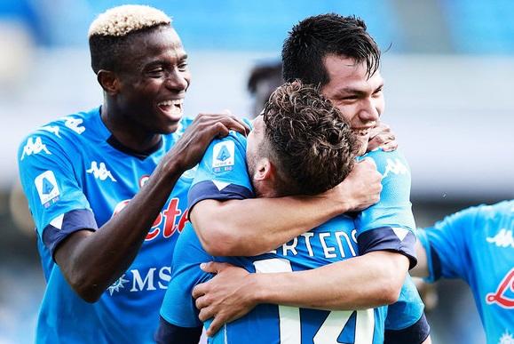 “Napoli” “Yuventus”la oyunun təxirə salınmasını istəyir