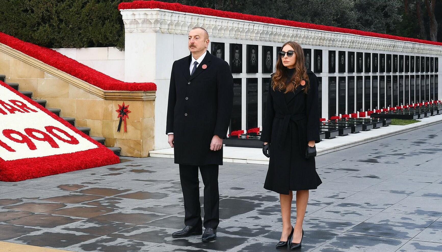 Prezident və xanımı Şəhidlər Xiyabanında