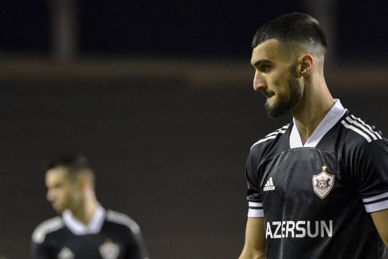 Mahir bombardirlər yarışında Reynaldonu keçdi