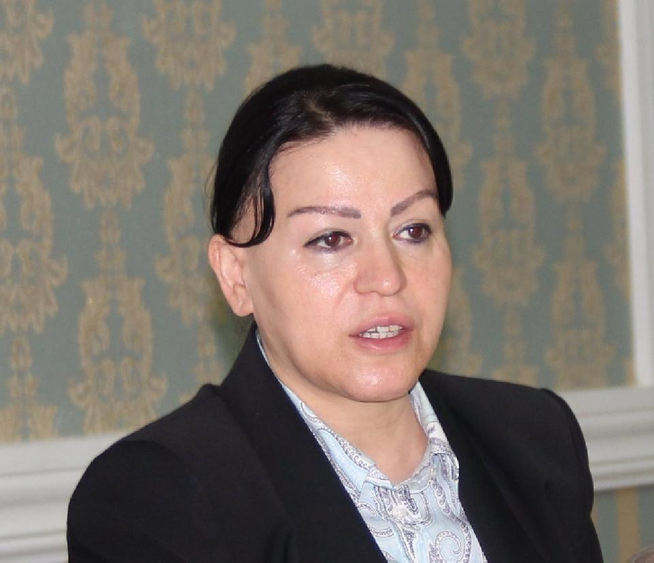 Xanım icra başçısının  qurduğu qanunsuz biznes səltənəti – FAKTLAR