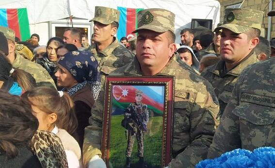 Şəhid Murad Xəlilovla vida mərasimi keçirilir – Foto