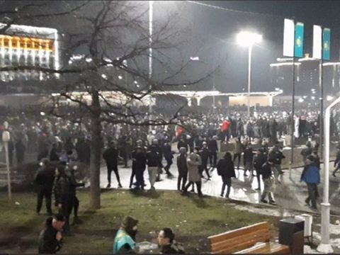 “Biz terrorçu deyilik!” – Tokayevə səsləndilər