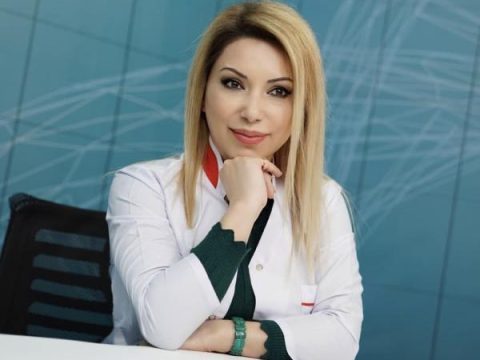 “Nəzakət insana xasdır”