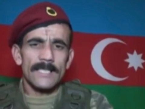 “Pensiyası kəsildiyi üçün dərman ala bilmir” – İntihara cəhd edən qazinin qardaşı