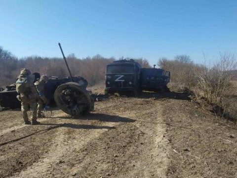 Rus hərbçiləri Sumu atəşə tutdu: ölən var