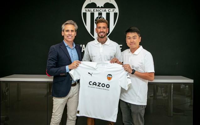 “Milan”dan “Valensiya”ya keçdi