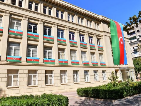 Şagird sayı 500-dək olan məktəblərə direktor seçimi üçün elektron sənəd qəbulu başa çatıb
