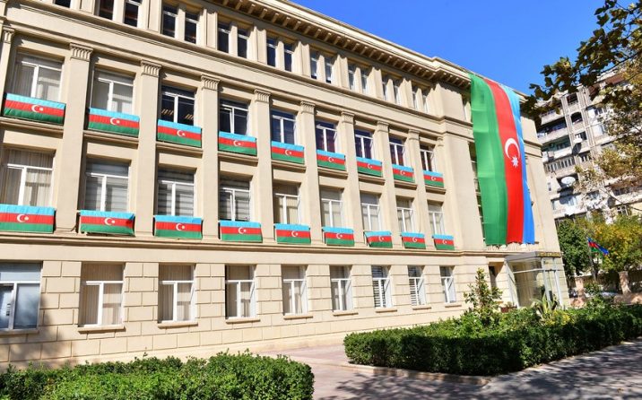 Şagird sayı 500-dək olan məktəblərə direktor seçimi üçün elektron sənəd qəbulu başa çatıb