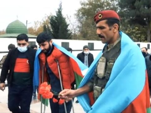 İntihar edən qazimizin dəfnində nələr baş verib? – Sabirabaddan CANLI BAĞLANTI