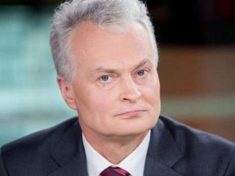 Litva Prezidenti Qərbi Rusiya ilə əlaqələri kəsməyə çağırıb