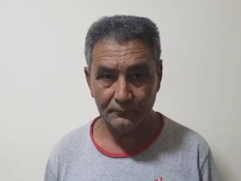 Xaricə gedən qonşusunun həyətində narkotik əkdi